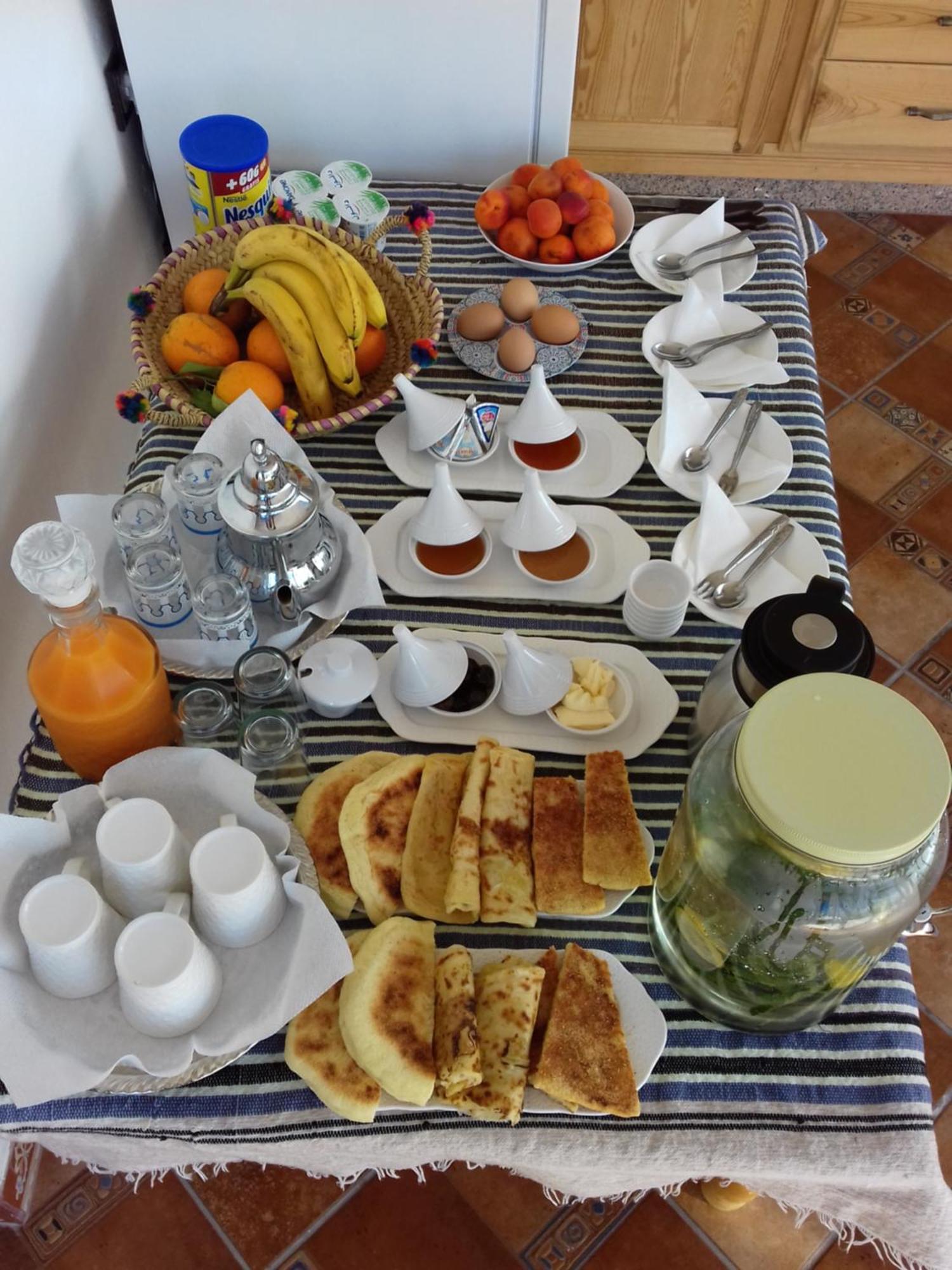 Dar El Hayet Hotel แทนเจียร์ ภายนอก รูปภาพ